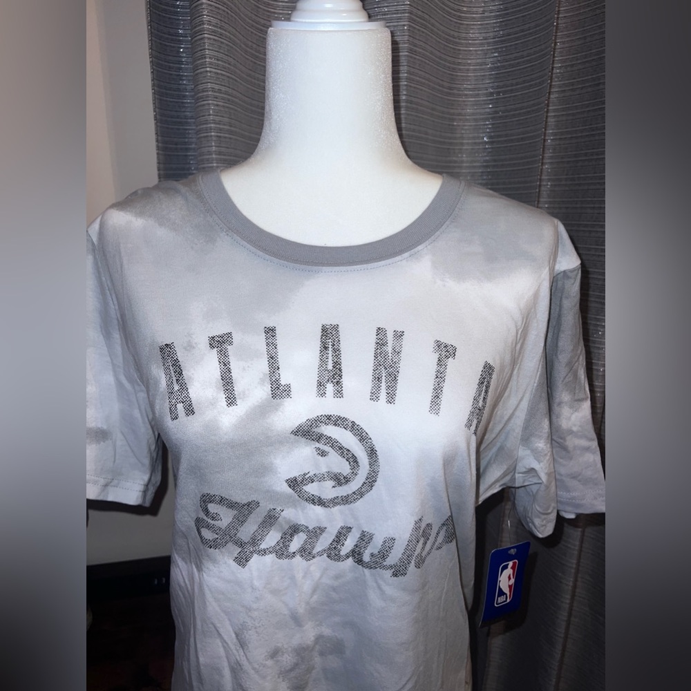 NWT ATL Hawks Tee - Picture 2 of 4
